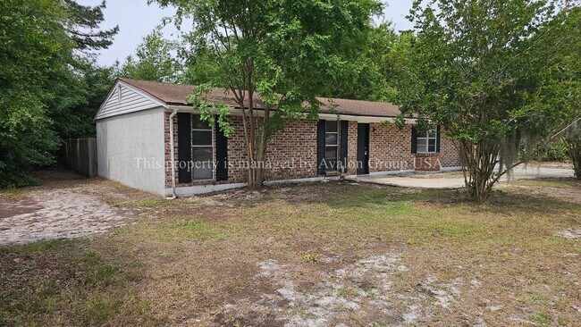 Foto del edificio - 2749 Frontier Ave