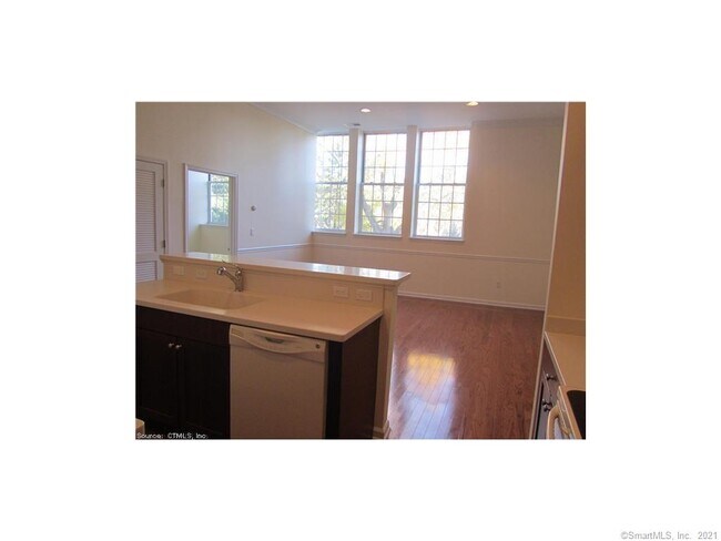 Foto del edificio - 30 School House Dr