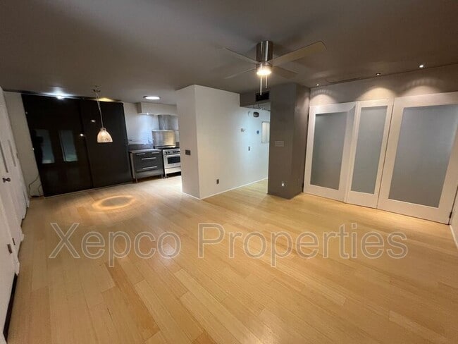 Building Photo - 2961 Sunflower Cir W