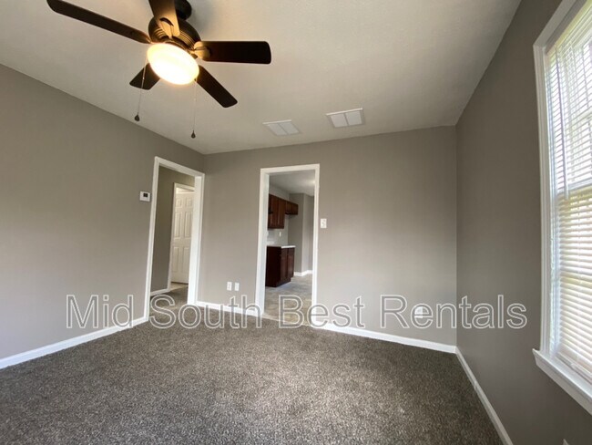 Foto del edificio - 1641 Cooper St