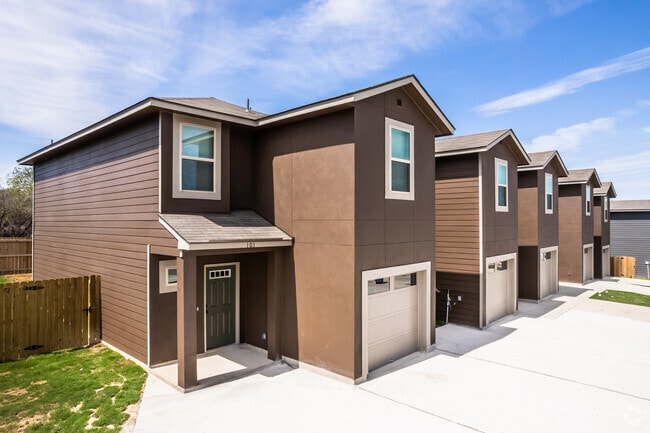Building Photo - 13903 Annas Way