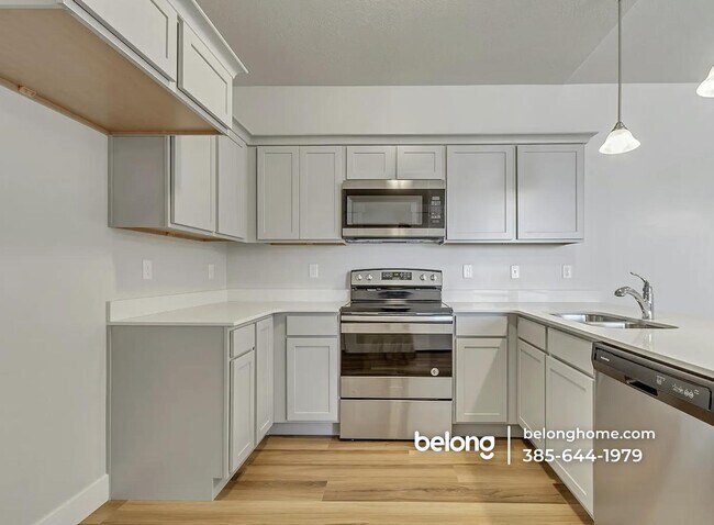 Foto del edificio - 13221 Dominica Ln