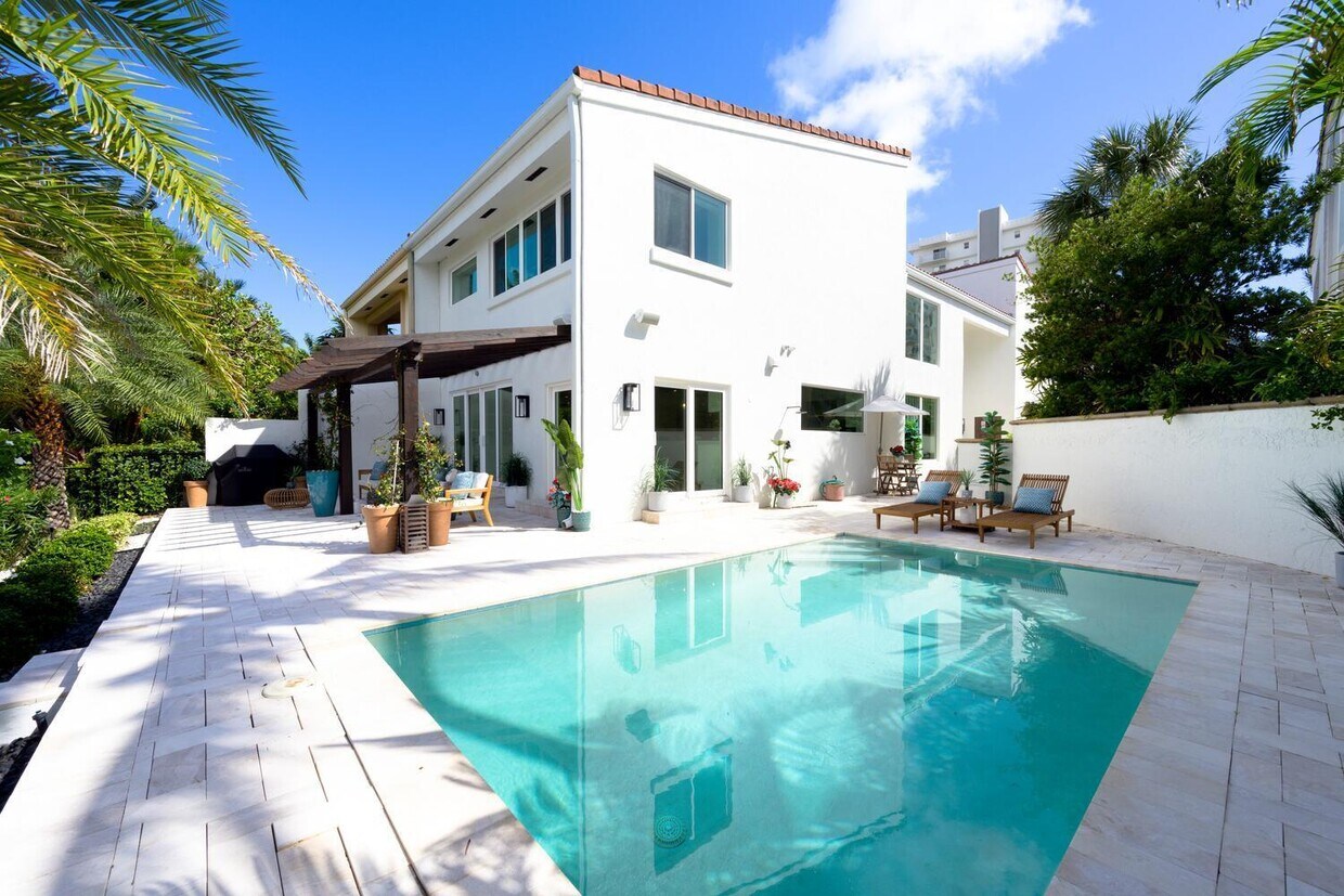 Foto principal - 4502 S Ocean Blvd