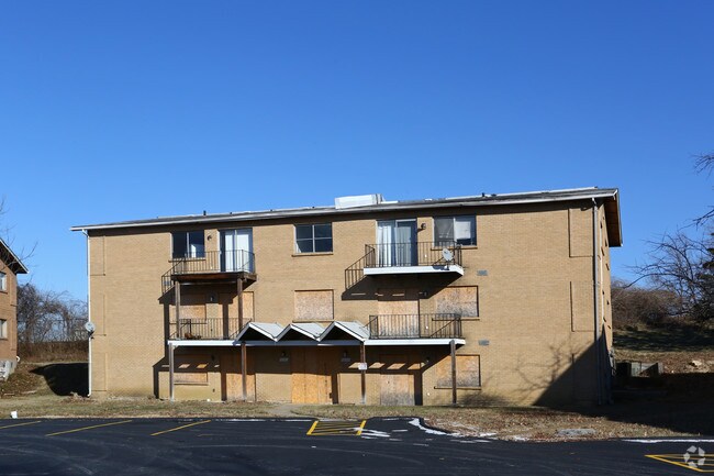 Building Photo - Elta Rose Apartments