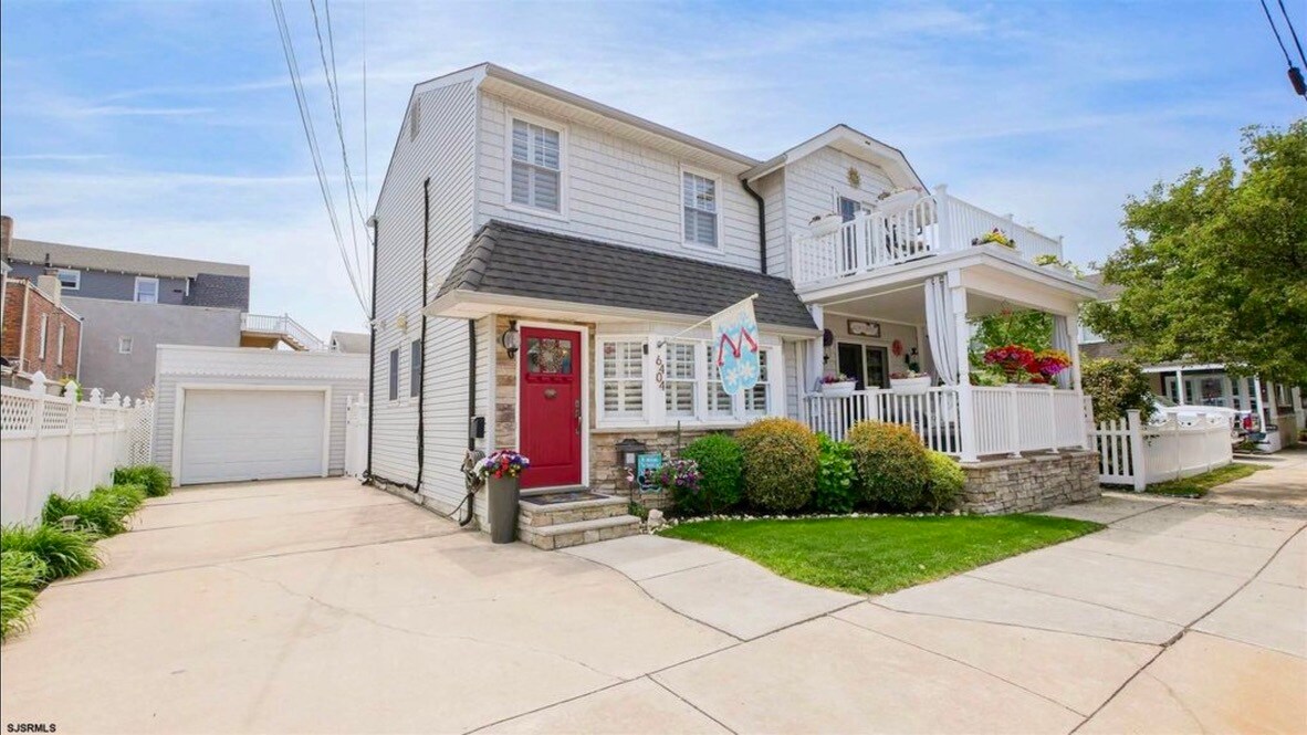 Primary Photo - 6404 Monmouth Ave