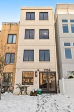 Building Photo - 756 Park Rd NW