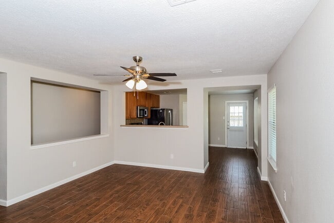 Foto del edificio - 7719 Balsam Crossing Ln