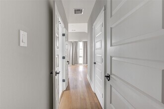 Building Photo - 4220 McKinley St