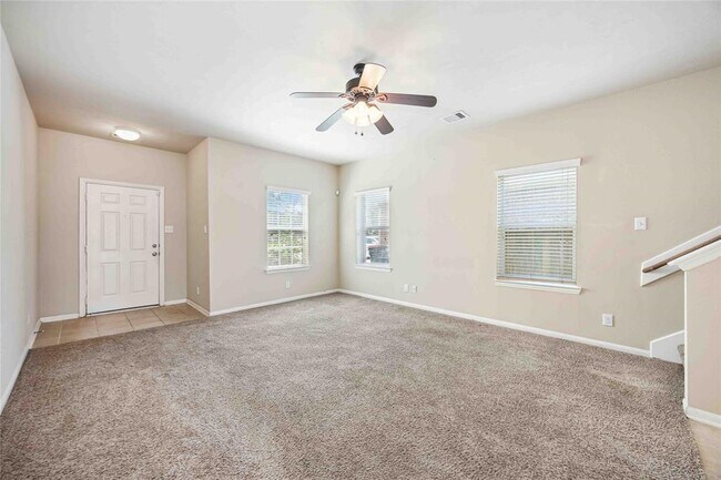 Building Photo - 6727 Wide Creek Dr