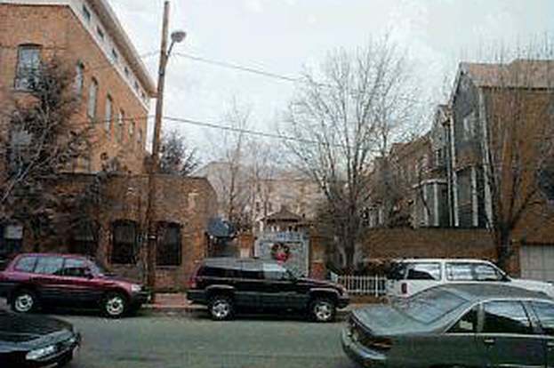 Foto del edificio - 100 Noe Ave