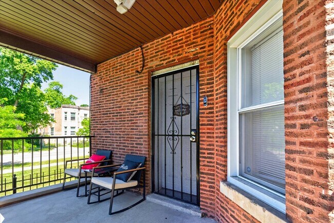 Foto del edificio - 3622 W Franklin Blvd