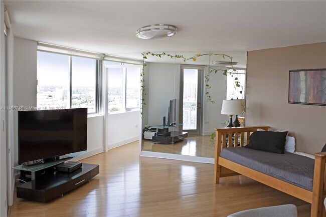Building Photo - 7135 Collins Ave