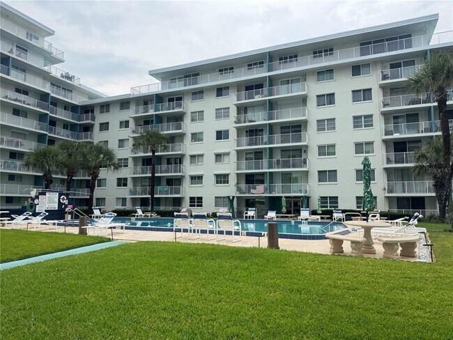 Foto del edificio - 2727 N Atlantic Ave