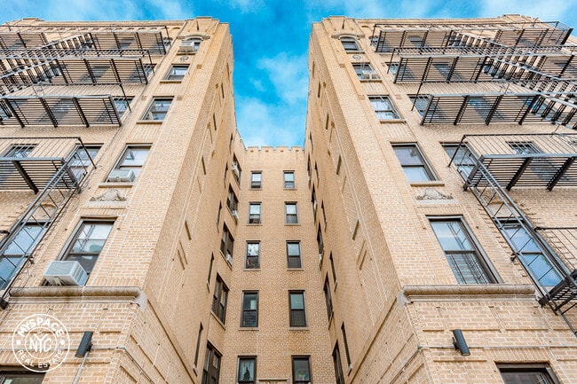 Building Photo - 515 W 168th St