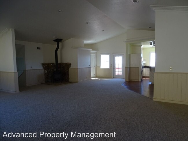 Building Photo - 4 br, 2.5 bath House - 26401 Rifle Ct