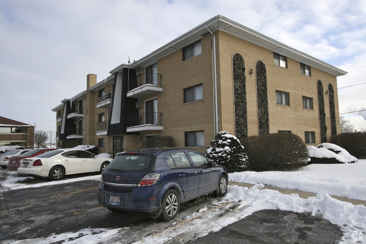 Foto del edificio - Oneida Court Apartments