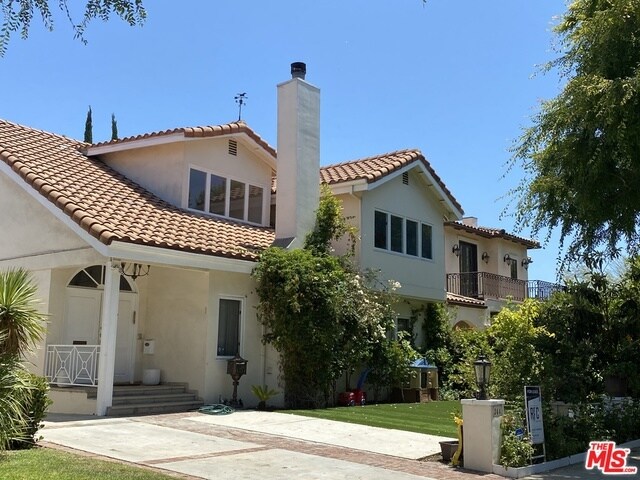 Primary Photo - 244 S Almont Dr