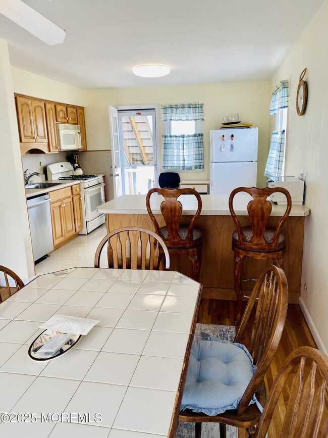 Foto del edificio - 4 Camden Ave