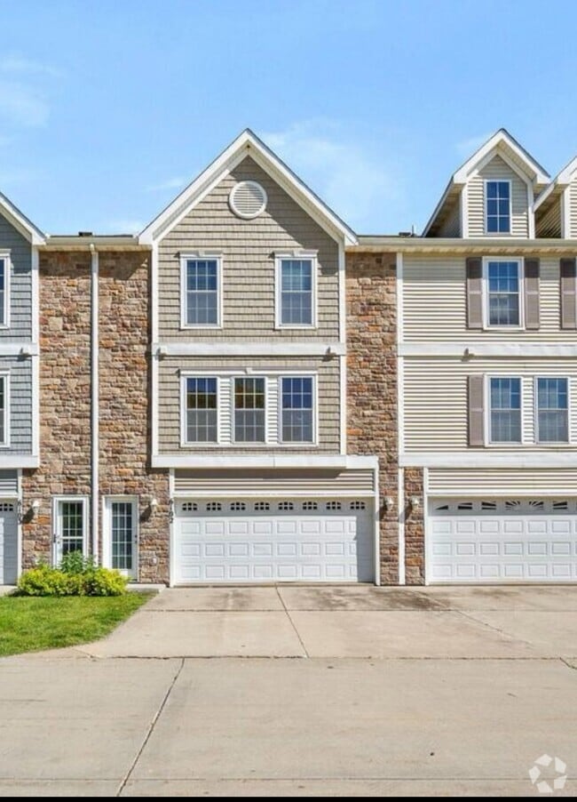 Building Photo - 8302 Westown Pkwy