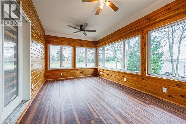 Building Photo - 390 5th Concession Rd W