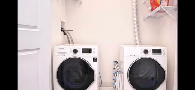 Laundry room - 403 Westwood Dr