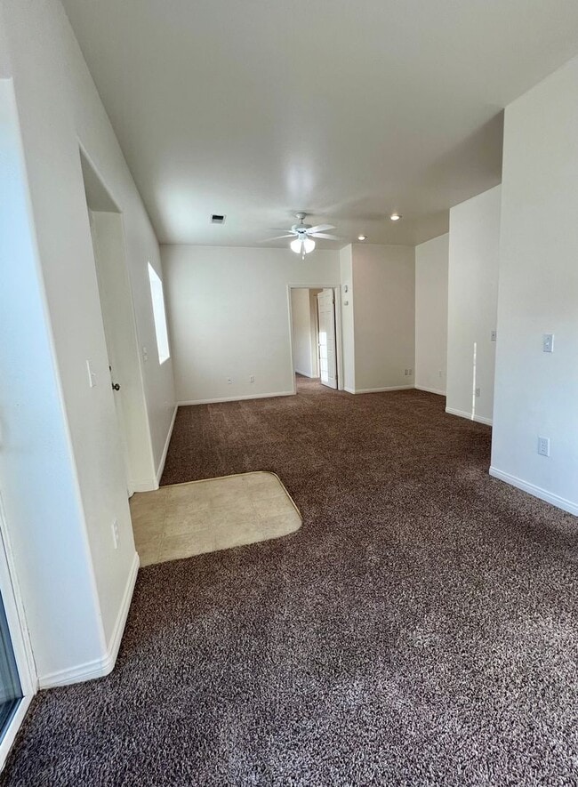 Building Photo - 712 Meadow Grove Ct
