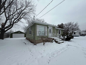 Building Photo - 740 Lyles St SE