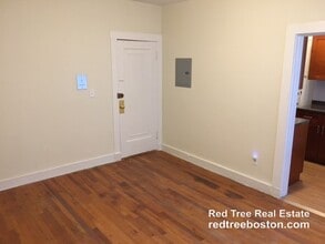 Building Photo - 109 Brainerd Rd