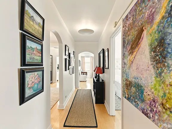 Foto del edificio - 631 O'Farrell St