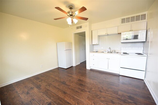 Foto del edificio - 5124 Live Oak St