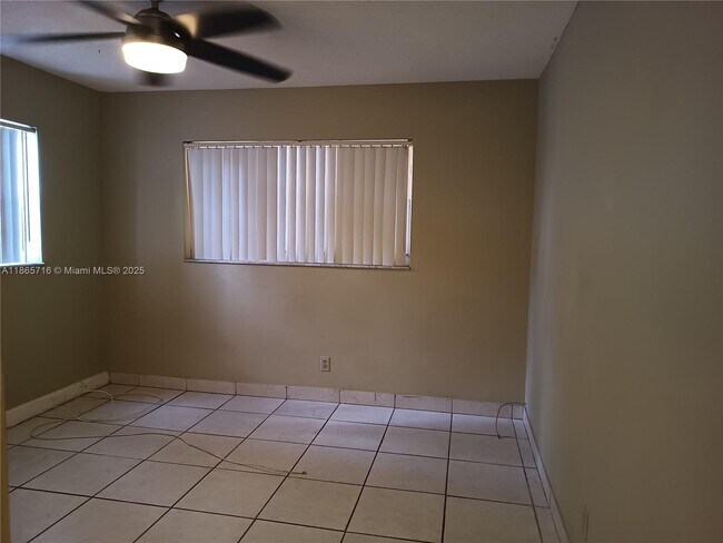 Foto del edificio - 1702 McKinley St