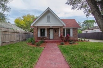 Building Photo - 21 N 16th St