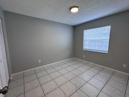 Building Photo - 1935 Bridlewood Way