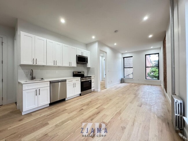 Building Photo - 1047 Bedford Ave