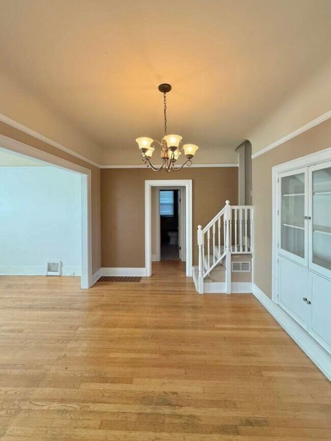 Photo - Charming 4-Bedroom West Seattle Home with ...