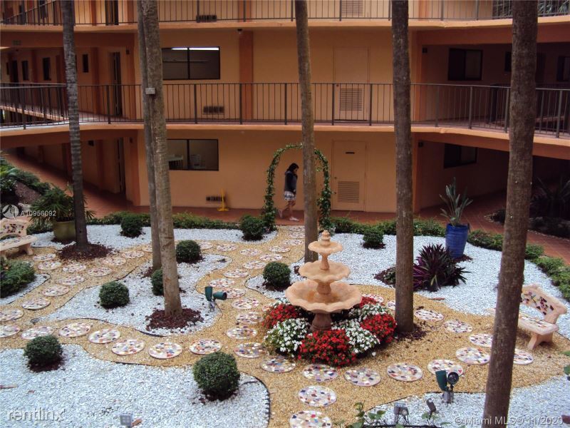 Foto del edificio - 8600 SW 133rd Avenue Rd
