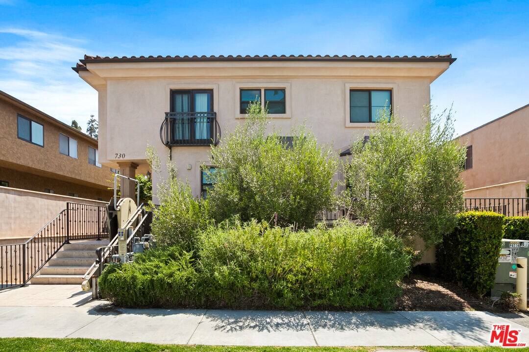Foto principal - 730 S Marengo Ave