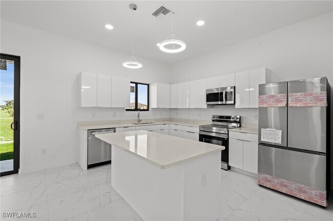 Foto del edificio - 4105 NW 38th Terrace