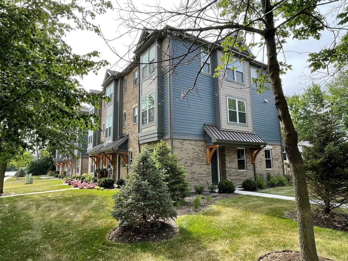 Foto principal - 601 Broadway St
