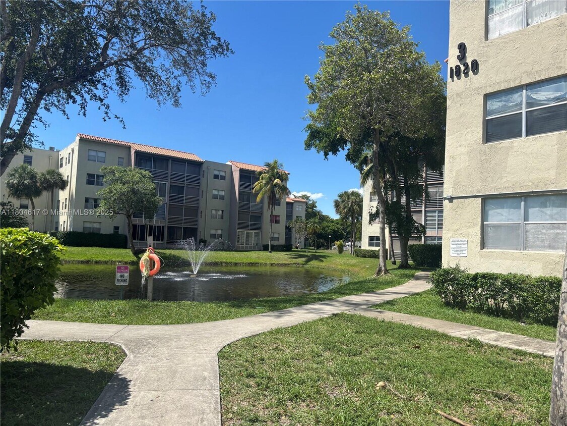 Foto principal - 1820 SW 81st Ave