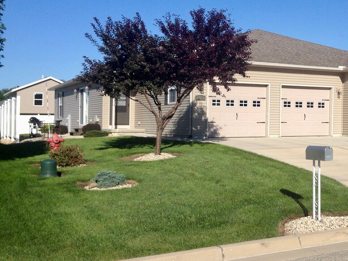 Foto principal - 928 Prairie St