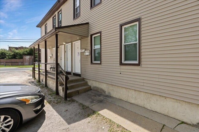 Building Photo - 417 N Delaware St