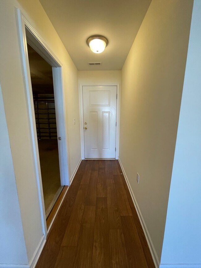 Foto del edificio - Don't miss this cute 3BR/2BA home in St. John's Ridge w/ attached garage!