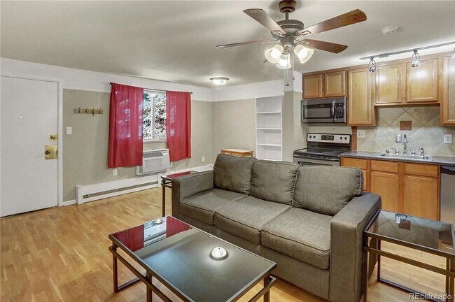 Building Photo - Stylish 1BR/1BA Apartment in Congress Park...