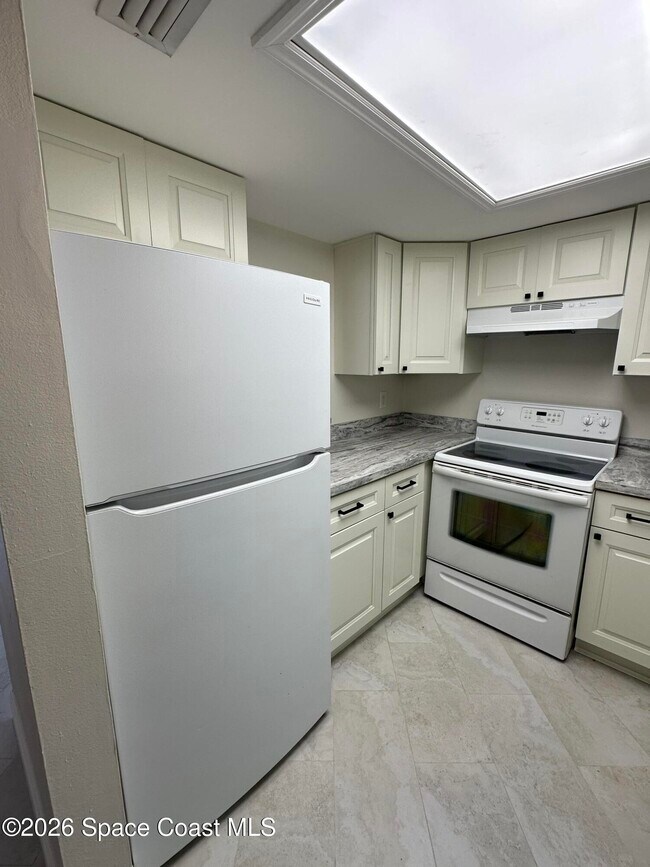 Foto del edificio - 55 Riverside Dr