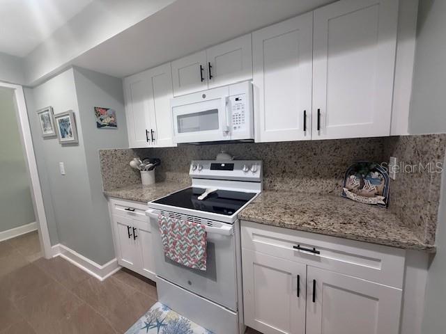Foto del edificio - 143 Whispering Sands Dr