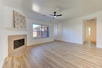 Building Photo - 26940 Carriage Manor Ln