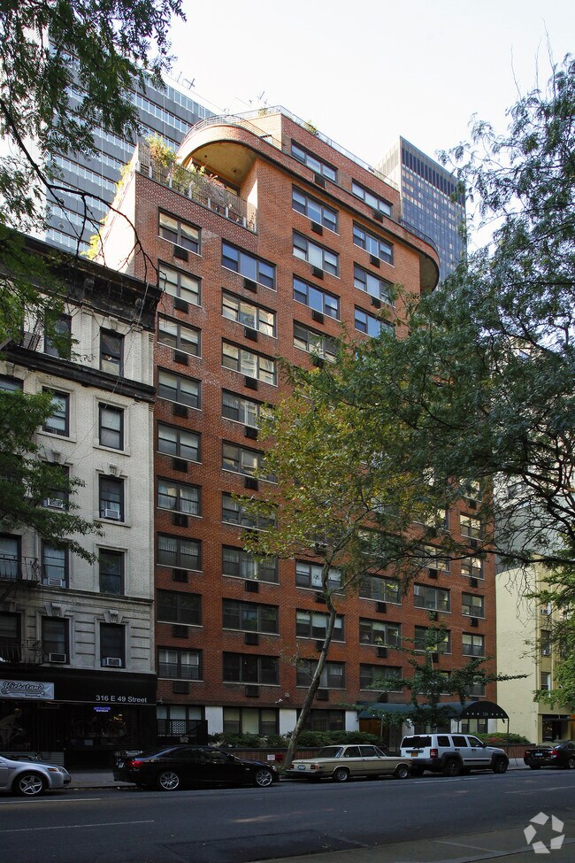 Primary Photo - 310-314 E 49th St
