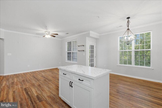 Foto del edificio - 21228 McFadden Square