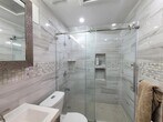 Foto principal - 2 bedroom in ASTORIA NY 11105